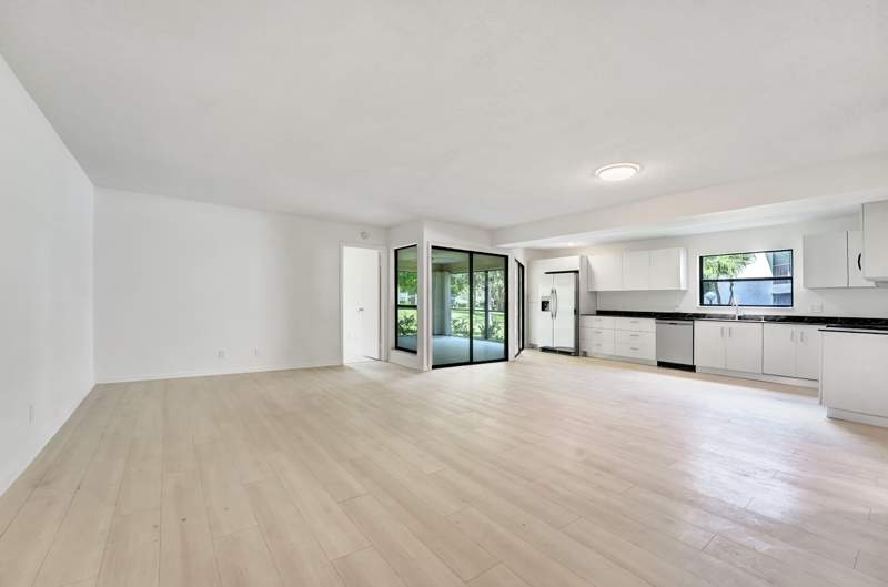 3 bedroom Condominium at 3359 Lucerne Park Drive, Lucerne Park Condos , Greenacres — photo 4