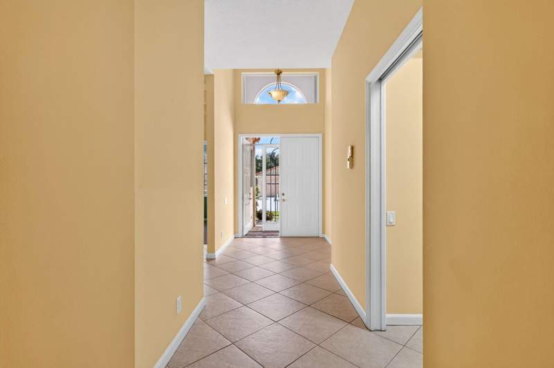 2 bedroom Single Family Residence at 174 NW Lawton Road, Cascades At Slw Phase 1 St Lucie West Plat No 110, Port St. Lucie — photo 4