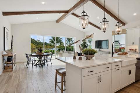 6802 SE Lost Pine Drive, Stuart FL - photo 19 of 45