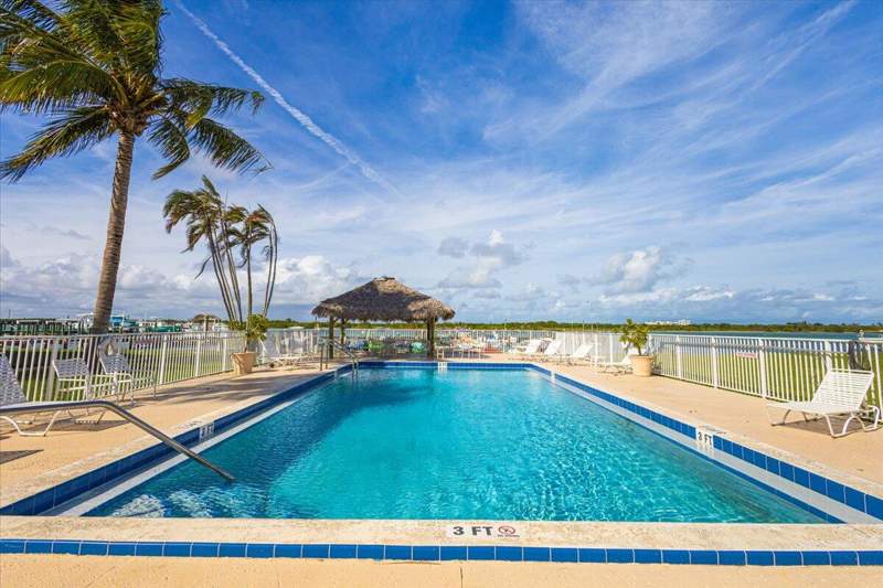 2 bedroom Condominium at 1300 Seaway Drive #B10, La Entrada Del Mar Condominium, Fort Pierce — photo 5