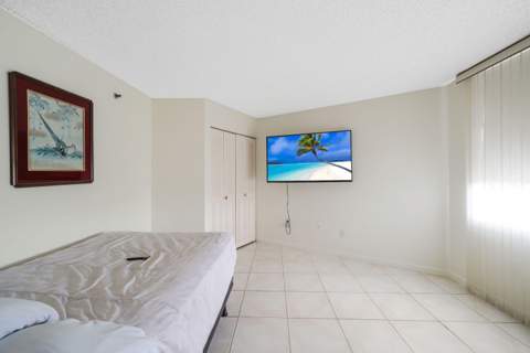 1200 Saint Charles Place #509, Pembroke Pines FL - photo 11 of 34