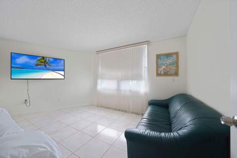 1200 Saint Charles Place #509, Pembroke Pines FL - photo 12 of 34