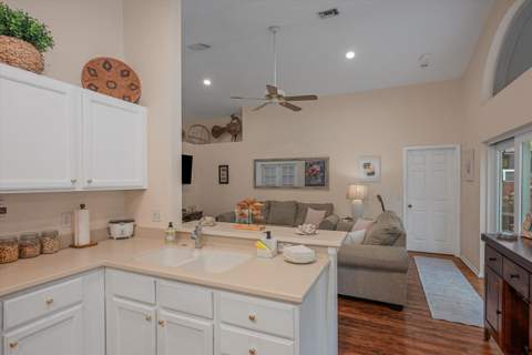 15049 Oak Chase Court, Wellington FL - photo 13 of 30