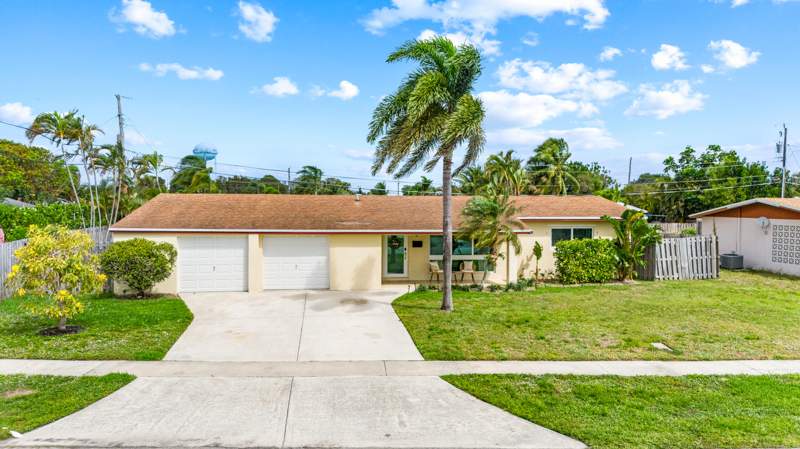 3 bedroom Single Family Residence at 5 SE 11th Court, Coral Manor 2nd Add, Deerfield Beach — photo 5