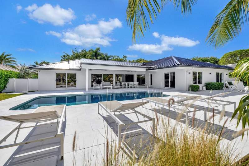 4 bedroom Single Family Residence at 41 S Compass Drive, Bay Colony Section Of The, Fort Lauderdale — photo 3