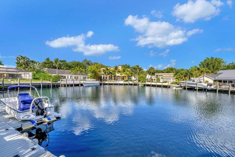 4 bedroom Single Family Residence at 41 S Compass Drive, Bay Colony Section Of The, Fort Lauderdale — photo 4