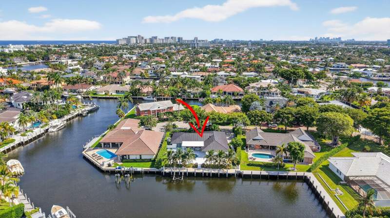 4 bedroom Single Family Residence at 41 S Compass Drive, Bay Colony Section Of The, Fort Lauderdale — photo 5
