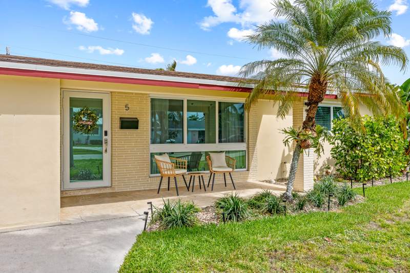 3 bedroom Single Family Residence at 5 SE 11th Court, Coral Manor 2nd Add, Deerfield Beach — photo 4