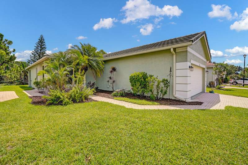 2 bedroom Single Family Residence at 734 SW Rocky Bayou Terrace, Lakeforest At St Lucie West Phase Vi, Port St. Lucie — photo 4