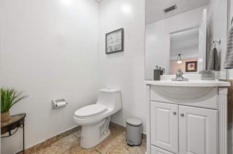 940 SW 96th Avenue, Pembroke Pines FL - photo 14 of 42