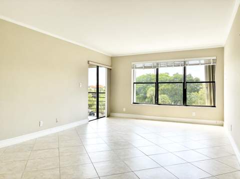 2306 S Cypress Bend Drive #420, Pompano Beach FL - photo 19 of 37