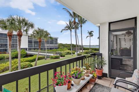 3792 NE Ocean Boulevard #220 N, Jensen Beach FL - photo 17 of 25