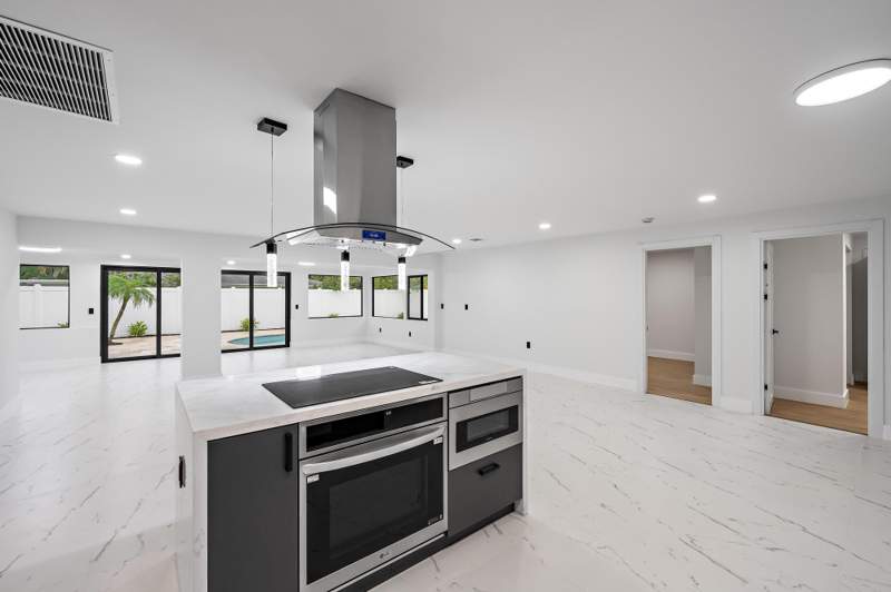 3 bedroom Single Family Residence at 360 Saturn Avenue, Jupiter In The Pines Sec D, Tequesta — photo 4