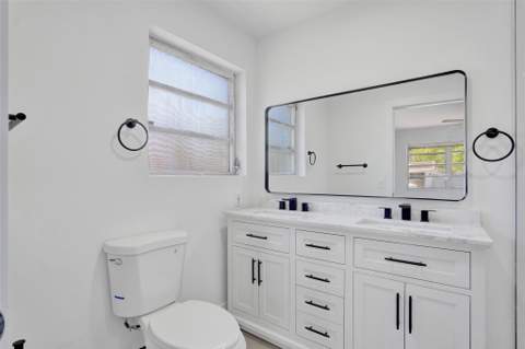 4017 NE 18th Avenue, Oakland Park FL - photo 12 of 26