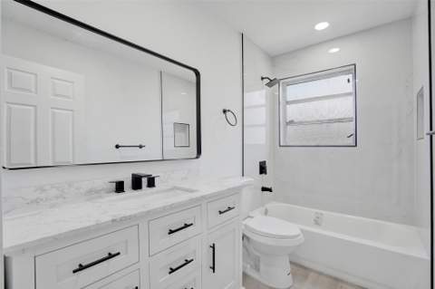 4017 NE 18th Avenue, Oakland Park FL - photo 15 of 26
