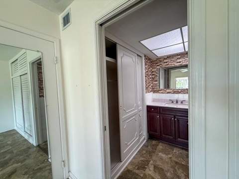 331 Tequesta Drive #220, Tequesta FL - photo 9 of 21