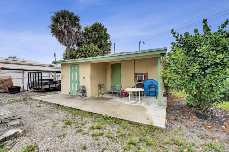 2 bedroom Single Family Residence at 1412b NW 7th Street #b, Seaboard Highlands, Pompano Beach — photo 5