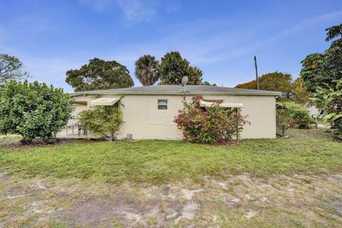 1412b NW 7th Street #b, Pompano Beach FL - photo 6 of 70