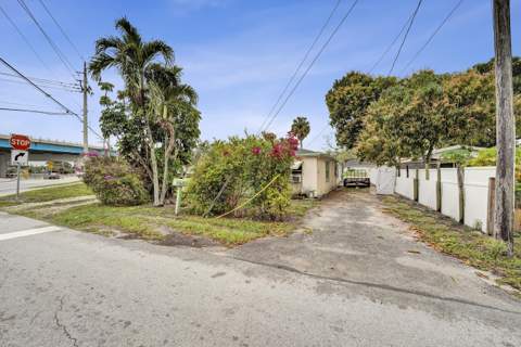 1412b NW 7th Street #b, Pompano Beach FL - photo 8 of 70