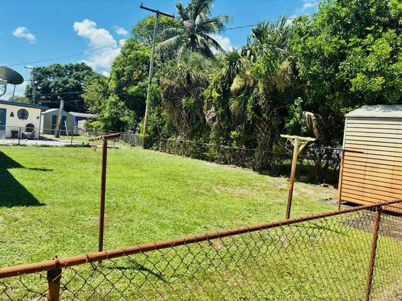 3 bedroom Single Family Residence at 1321 NW 32nd Avenue, Larkdale Unit 2, Lauderhill — photo 2