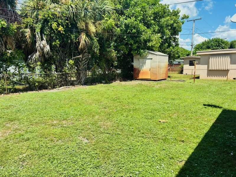 3 bedroom Single Family Residence at 1321 NW 32nd Avenue, Larkdale Unit 2, Lauderhill — photo 3