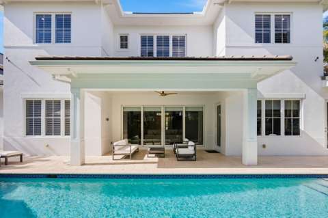 464 NE 8Th Street, home for sale on NE 8Th Street