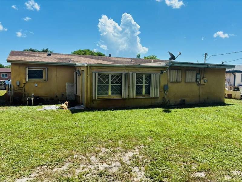 3 bedroom Single Family Residence at 1321 NW 32nd Avenue, Larkdale Unit 2, Lauderhill — photo 5