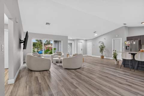 4950 SW 11th Circle, Margate FL - photo 6 of 41