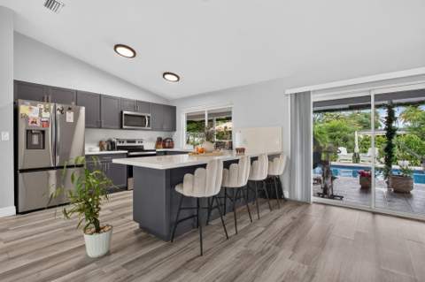 4950 SW 11th Circle, Margate FL - photo 8 of 41