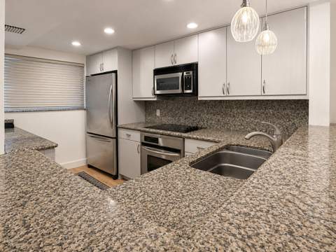 3605 S Ocean Boulevard #123, South Palm Beach FL - photo 7 of 25