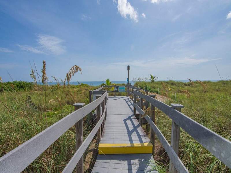 2 bedroom Condominium at 2400 S Ocean Drive #4121, Ocean Village, Fort Pierce — photo 4