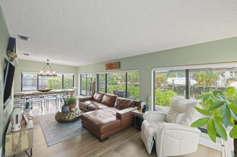 2332 NE 17th Terrace, Wilton Manors FL - photo 15 of 45