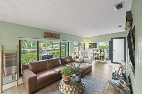 2332 NE 17th Terrace, Wilton Manors FL - photo 16 of 45