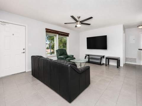 4521 SW 42nd Terrace, Dania Beach FL - photo 12 of 32