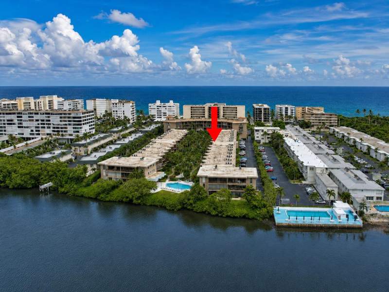 2 bedroom Condominium at 3605 S Ocean Boulevard #123, Southgate Condo, South Palm Beach — photo 2