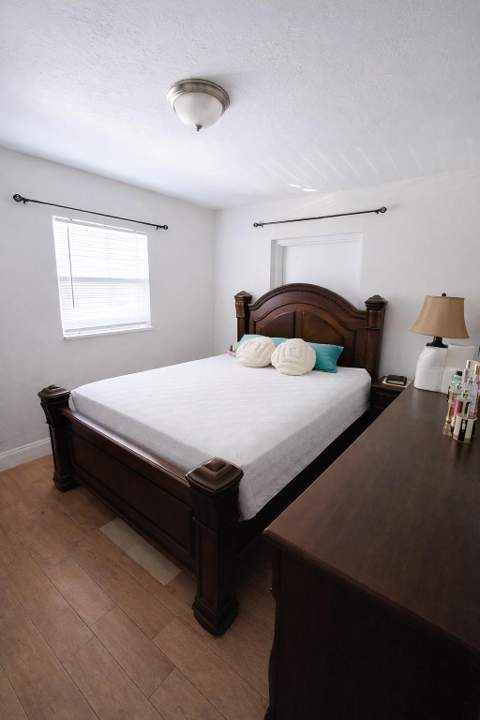 2330 NE 1st Avenue, Pompano Beach FL - photo 12 of 14