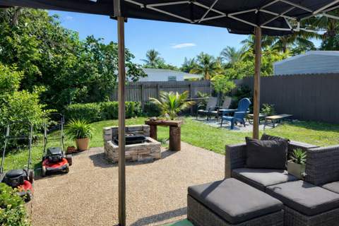 2330 NE 1st Avenue, Pompano Beach FL - photo 13 of 14