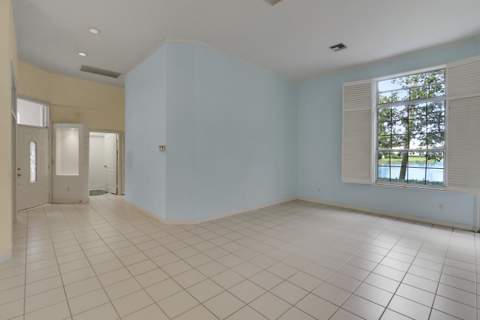 181 Green Point Circle #181, Palm Beach Gardens FL - photo 13 of 52