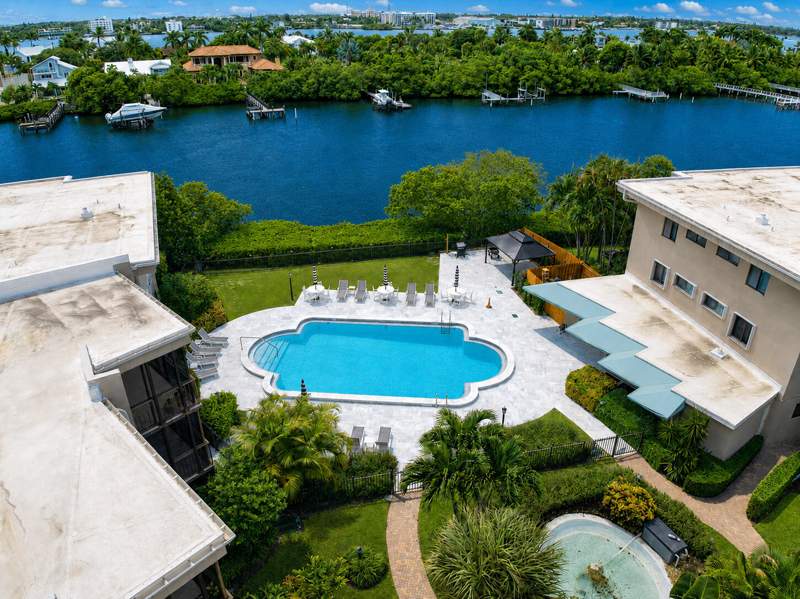 2 bedroom Condominium at 3605 S Ocean Boulevard #123, Southgate Condo, South Palm Beach — photo 4