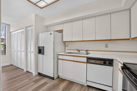 7201 Promenade Drive #101, Boca Raton FL - photo 9 of 39