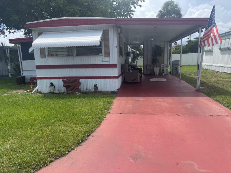 2 bedroom Manufactured Home at 13 Havenwood Drive, Havenwood Park, Pompano Beach — photo 2