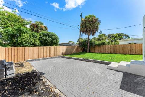 1150 W 25th Street, Riviera Beach FL - photo 19 of 30