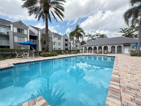 520 SW 111th Avenue #301, Pembroke Pines FL - photo 13 of 15