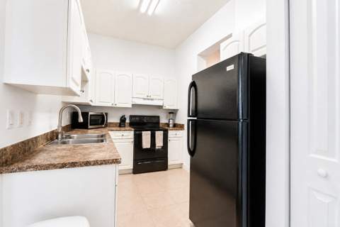 2514 Venetian Court #2514, Boynton Beach FL - photo 7 of 31
