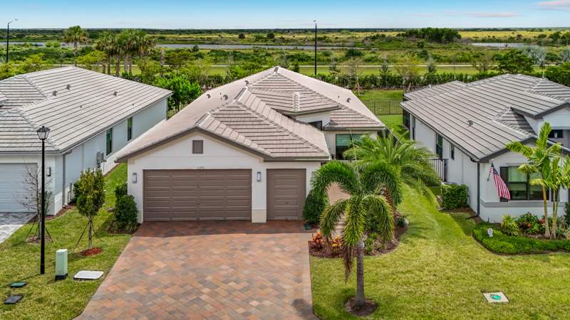 3 bedroom Single Family Residence at 11292 SW Panorama Road, Riverland Parcel B - Plat Five, Port St. Lucie — photo 4