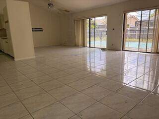3 bedroom Single Family Residence at 9332 Laurel Green Drive, Sun Valley 02, Boynton Beach — photo 4