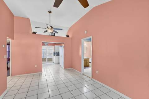 207/227 Ethelyn Drive, West Palm Beach FL - photo 9 of 74