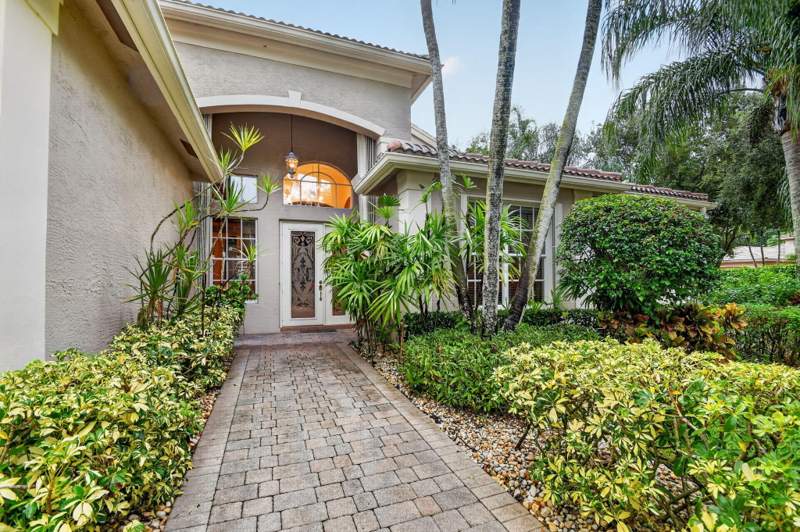 3 bedroom Single Family Residence at 8934 Majorca Bay Drive, Valencia Shores , Lake Worth — photo 2