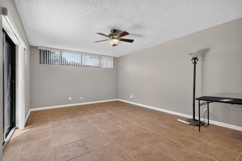 2 bedroom Townhouse at 3659 Victoria Drive, Somerset, West Palm Beach — photo 3
