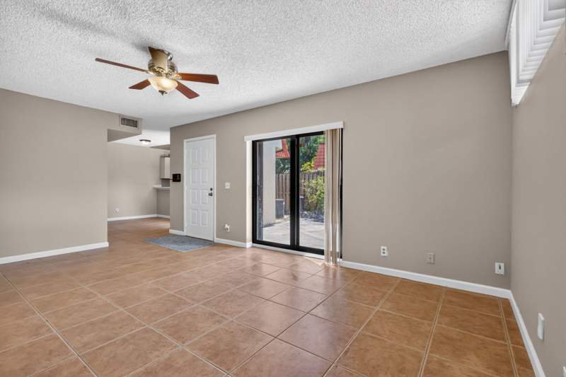2 bedroom Townhouse at 3659 Victoria Drive, Somerset, West Palm Beach — photo 4